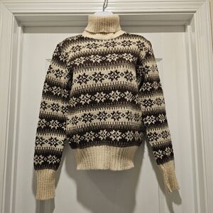 Vintage Kaare Gjose Strikkevarefabrikk Norwegian Sweater